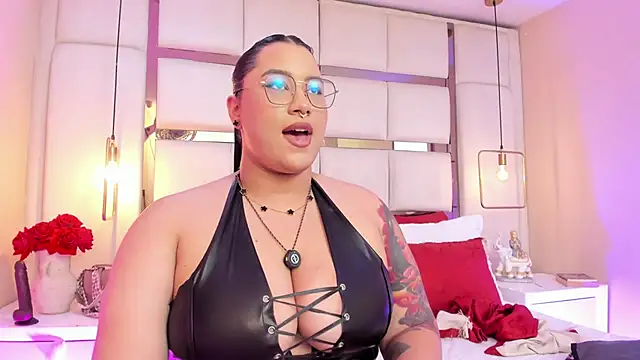 Chat +18 de elizavenus ao vivo