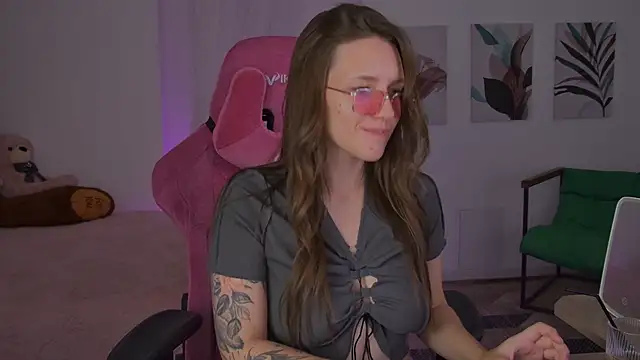 JennyDens Chat XXX live