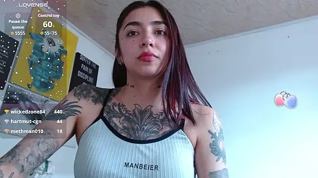 ZoeBakers_'s Live XXX Chat