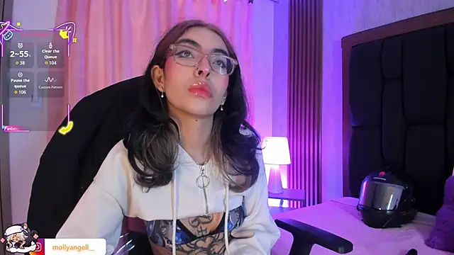 Molly_A's Live XXX Chat