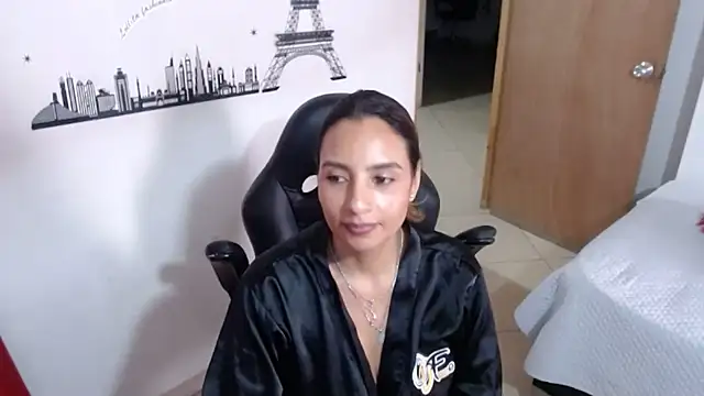 mykaelahoney Adlı Modelin Canlı XXX Sohbeti