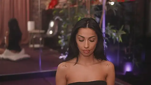 VanessaVosss' Live XXX Chat