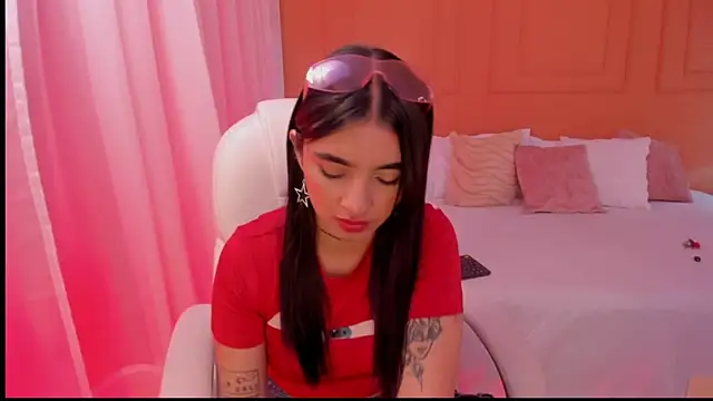 Abriil_cutee: απευθείας συνομιλία ΧΧΧ