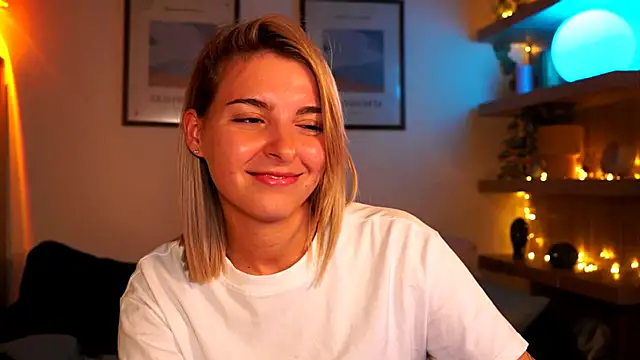 tiny_pixieee: απευθείας συνομιλία ΧΧΧ