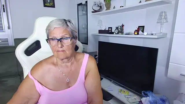 Selenna57's Live XXX Chat