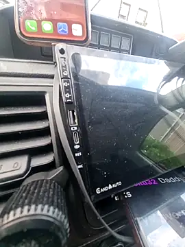 Activ1topのライブXXXチャット