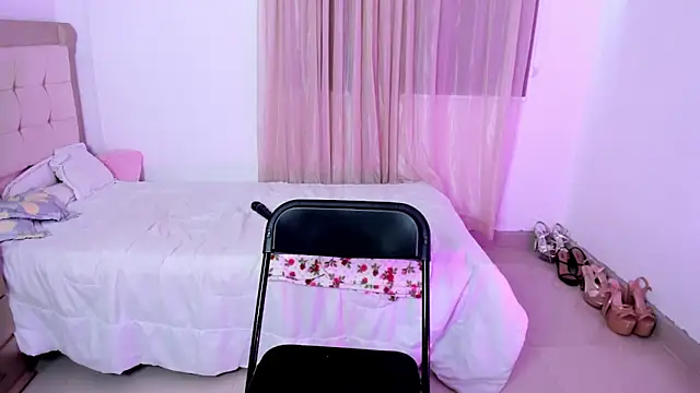 vale_krossn Live XXX chat