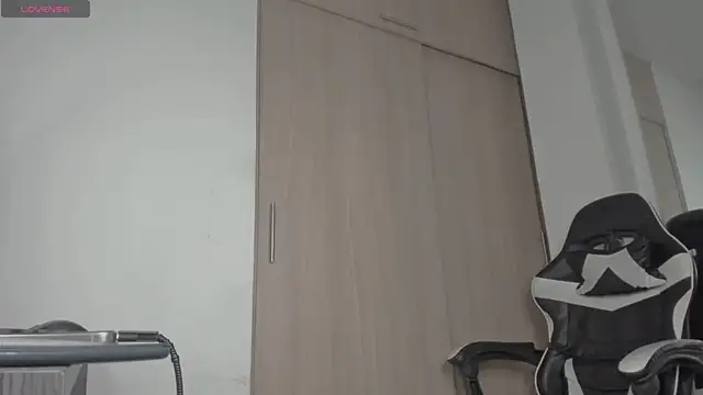 Axel__Blaze live XXX chat