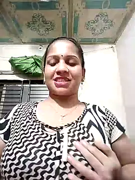 Payel_50's Live XXX Chat