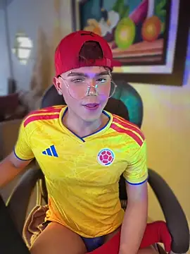 PRINCE_STEV Adlı Modelin Canlı XXX Sohbeti