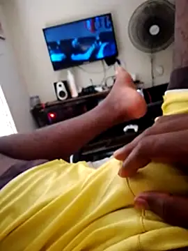 Show modela 1xxx1xx1 na web-kameri