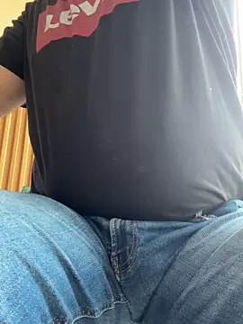 Czat XXX na żywo – Hairy_Dad86