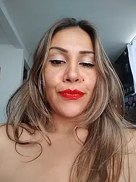 KittyHoleshot87's Live XXX Chat