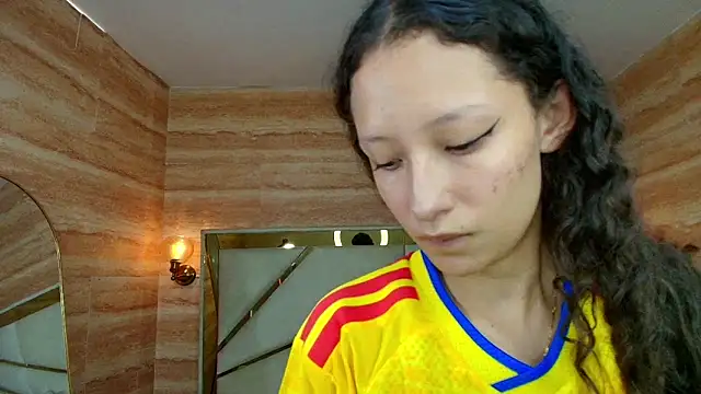 abby__r: απευθείας συνομιλία ΧΧΧ