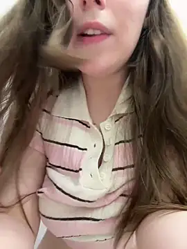 FroggyAnna's Live XXX Chat