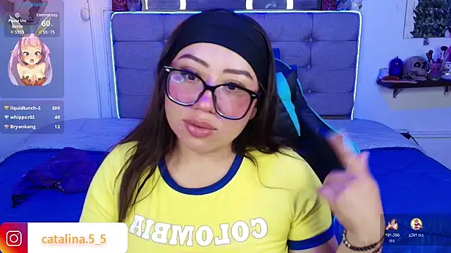 Kata_Bigboobs: απευθείας συνομιλία ΧΧΧ