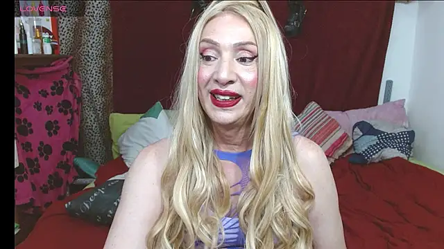 Chat +18 de elena_evans ao vivo