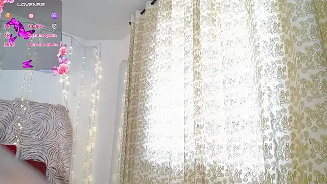 צ'אט XXX בשידור חי של darshajaya