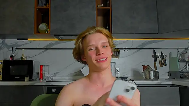 Ken0rDI Live XXX-chat
