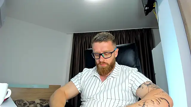 Онлайн чат XXX Findom_guy
