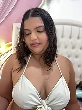 Lia_sexx élő XXX-chatje