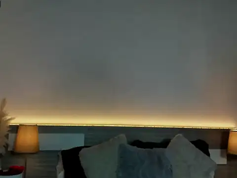 ZarahFoxx's Live XXX Chat