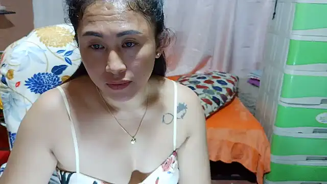 Filipina_Desire's Live XXX Chat