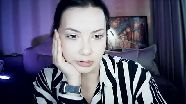 Chat XXX en directo de MoodieMira