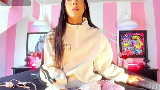 mxli_divine_'s Live XXX Chat