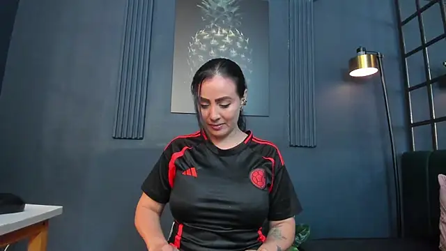 scarlet_edwars' Live XXX Chat