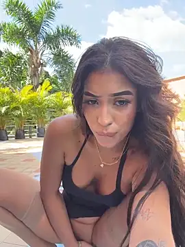 MystiqueXXX's Live XXX Chat