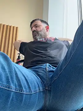 Hairy_Dad86 Chat XXX in diretta