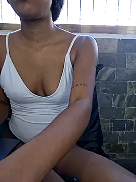 XXX chat uživo modela Cataleya_ja