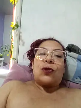 Scarlet_curly8a's Live XXX Chat