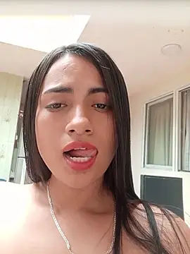 DaniellaGiraldo's Live XXX Chat