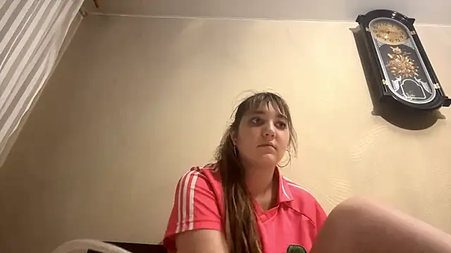 Chat +18 de JanineThielman ao vivo