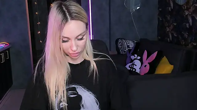 Blckmirrorr – Live XXX-chat