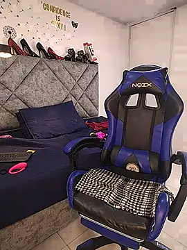 Shantey_Laurent – Naživo XXX chat