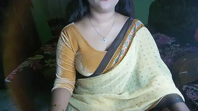 BengaliQueenStar's Live XXX Chat
