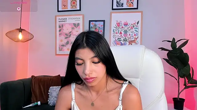 Tiffany_Low: απευθείας συνομιλία ΧΧΧ