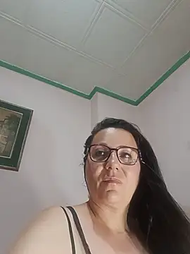 Czat XXX na żywo – HAIRY_PUSSY_BIG