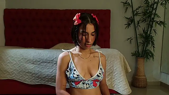 cristina_aznar1 Adlı Modelin Canlı XXX Sohbeti