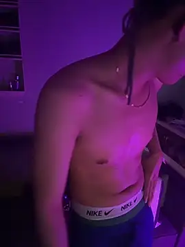 Chat XXX Live boyhigh1997