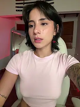 Chatroom XXX en direct de Ale_Lewis