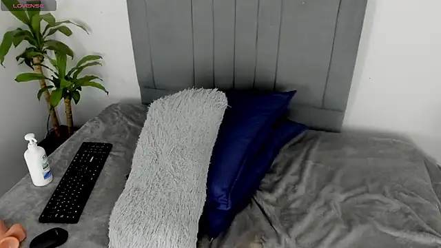 Baby_keyshar Chat XXX live