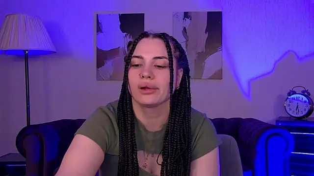 AdrianaToress' Live XXX Chat