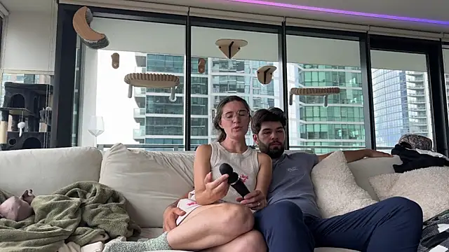 Graciemae_baexx élő XXX-chatje