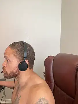 Fathero1time Chat XXX in diretta