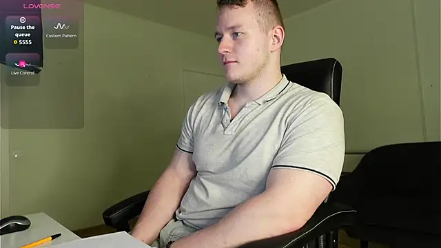 Richard_Dullas Live XXX-chat