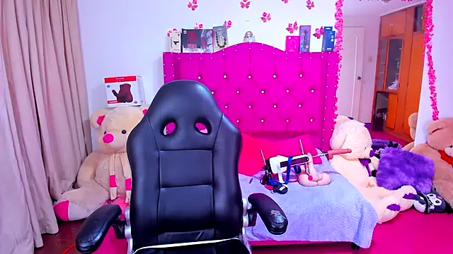 Luna_Analya élő XXX-chatje